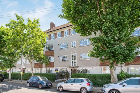 Burntwood Lane, Earlsfield, London, SW17