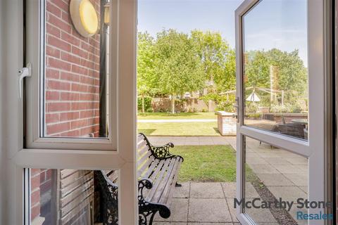 1 bedroom apartment for sale, Thomas Court, Marlborough Road, Cardiff, Glamorgan, CF23 5EZ