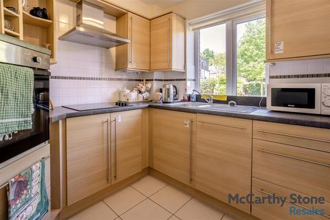 1 bedroom apartment for sale, Thomas Court, Marlborough Road, Cardiff, Glamorgan, CF23 5EZ