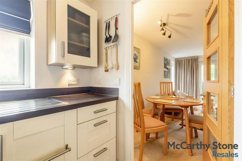 2 bedroom apartment for sale, Cosgrove Hall Court, 8 Albany Road, Cholton-cum-Hardy