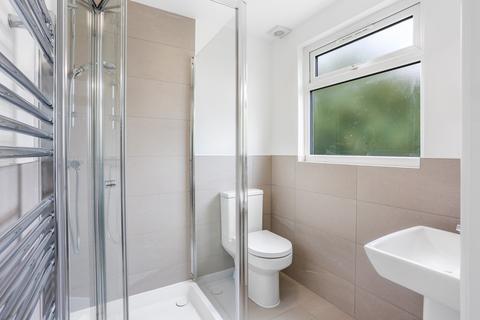 1 bedroom in a house share to rent, Ashenden Road, Guildford GU2