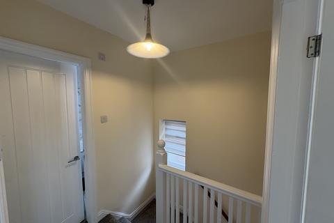 3 bedroom semi-detached house to rent, Gore Avenue, Salford M5