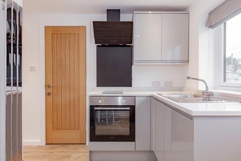 1 bedroom in a house share to rent, Montagu Road, Botley