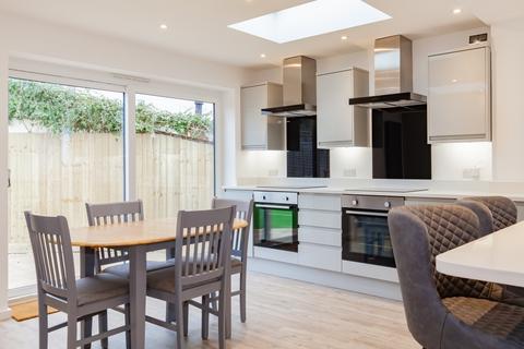 1 bedroom in a house share to rent, Montagu Road, Botley