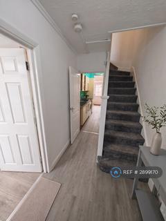 1 bedroom in a house share to rent, Nightingale Road, London, N9