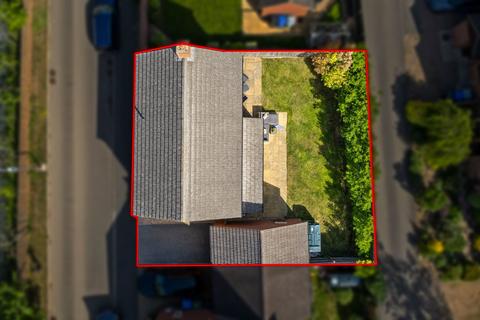 4 bedroom detached house for sale, Pullman Close, Kettering NN14