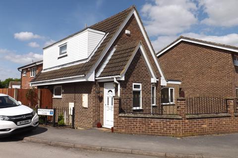 3 bedroom house to rent, Ringwood Close, Bedford, MK42