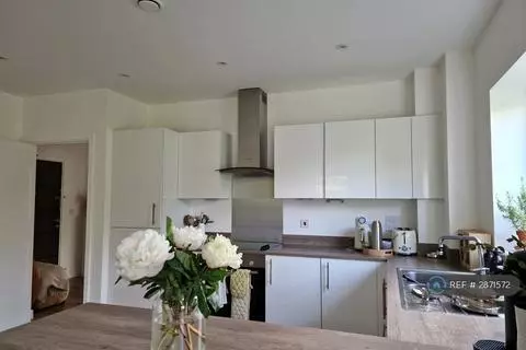 2 bedroom flat to rent,