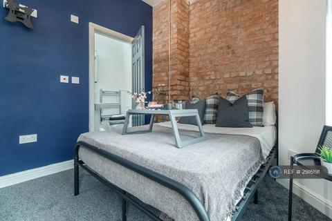 3 bedroom flat to rent, Lorne Street, Liverpool, L7