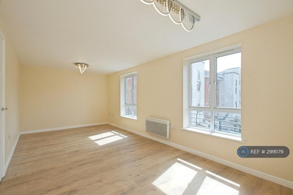 2 bedroom flat to rent