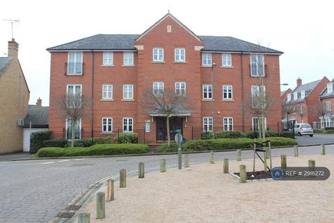 2 bedroom flat to rent, Seaton Square, London, NW7