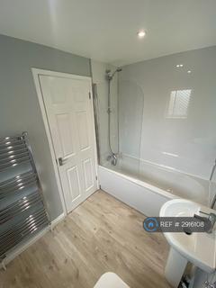 6 bedroom semi-detached house to rent, Applegarth Avenue, Guildford, GU2