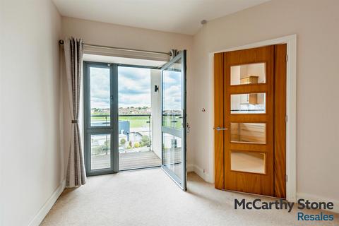 1 bedroom apartment for sale, Eversley Court, Dane Road, Seaford, East Sussex BN25 1FF