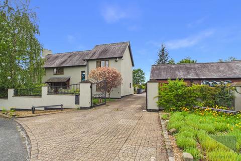 5 bedroom farm house for sale, Lea Lane, Lower Bartle, Preston, Lancashire, PR4 0RT
