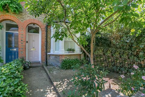 4 bedroom terraced house for sale, Canbury Avenue, Kingston Upon Thames KT2