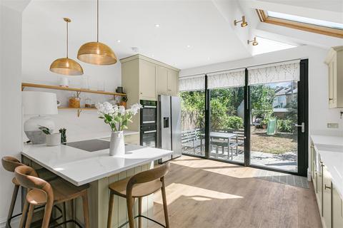 4 bedroom terraced house for sale, Canbury Avenue, Kingston Upon Thames KT2