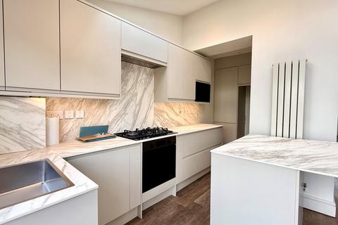 4 bedroom house to rent, Bush Road, Buckhurst Hill, IG9