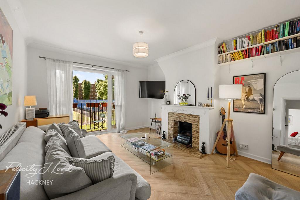 Queensbridge Road, London E2 - View 2