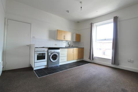 1 bedroom apartment to rent, Wellington Road South,