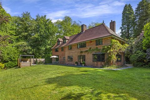 5 bedroom detached house for sale, Square Drive, Haslemere, West Sussex, GU27
