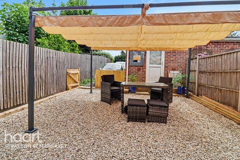 3 bedroom end of terrace house for sale, London Road, Marlborough