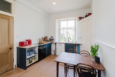 3 bedroom flat for sale, 66/2 Willowbrae Road, Willowbrae, Edinburgh, EH8 7HA