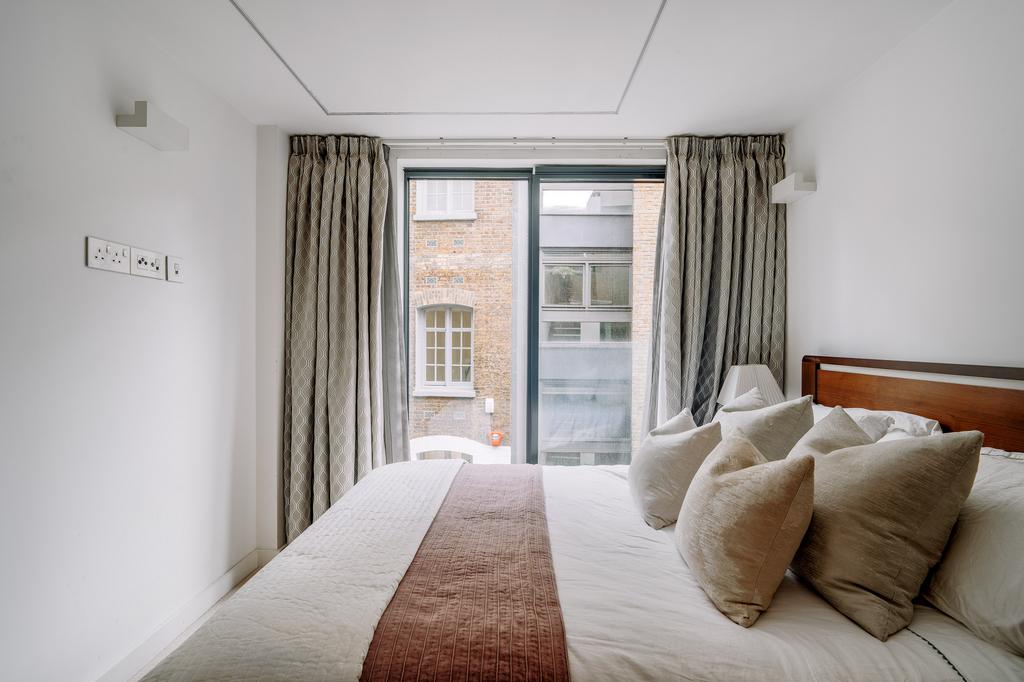 Shelton Street 10
