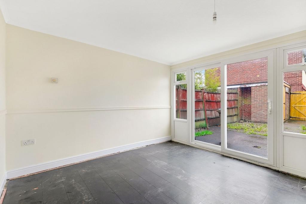 House in Nottingham, Bilborough - View 3