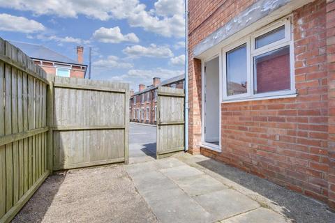 2 bedroom end of terrace house for sale, Egypt Road, Nottingham