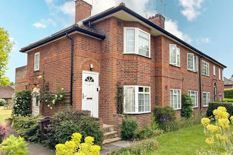 2 bedroom flat for sale, Woodstock Road North, St Albans, AL1