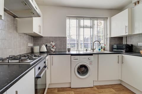 2 bedroom flat for sale, Woodstock Road North, St Albans, AL1