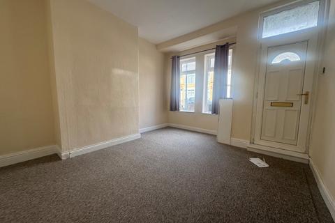 2 bedroom terraced house to rent, Devon Street, Hull, East Riding of Yorkshi, HU4