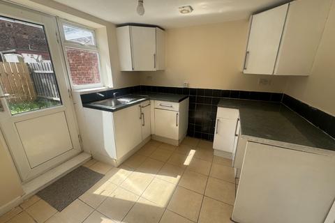 2 bedroom terraced house to rent, Devon Street, Hull, East Riding of Yorkshi, HU4