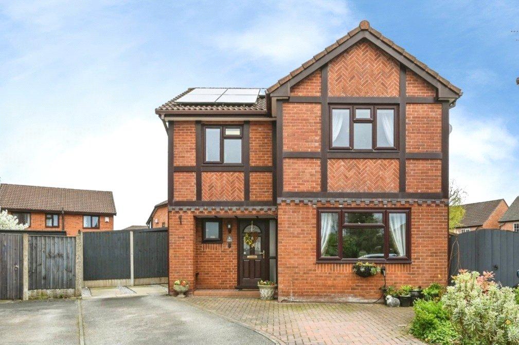 4 bedroom detached house for sale