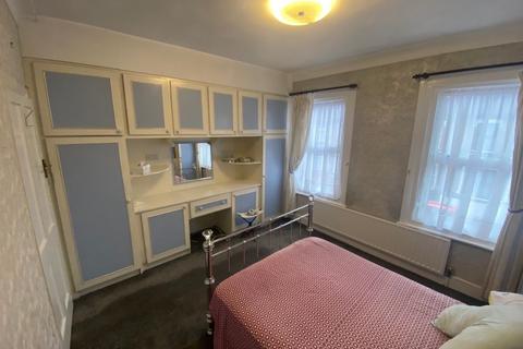 2 bedroom terraced house to rent, Francis Avenue, Ilford, Essex, IG1