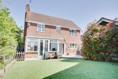 4 bedroom country house for sale, Luxford Place, Sawbridgeworth, CM21