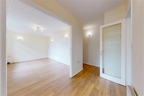 2 bedroom apartment to rent, Dorchester Court, Buckingham Road, South Woodford, E18