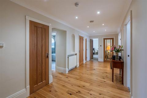 3 bedroom apartment to rent, Moor Court, Westfield NE3