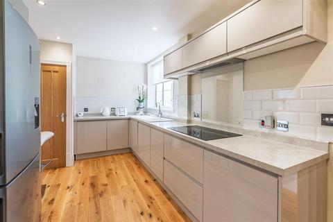 3 bedroom apartment to rent, Moor Court, Westfield NE3