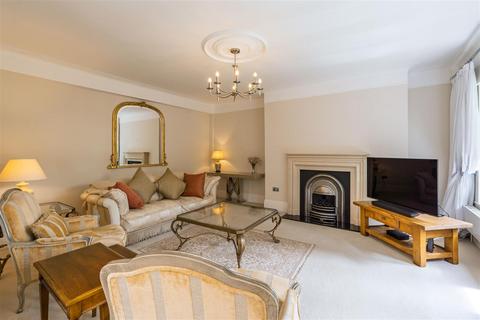 3 bedroom apartment to rent, Moor Court, Westfield NE3
