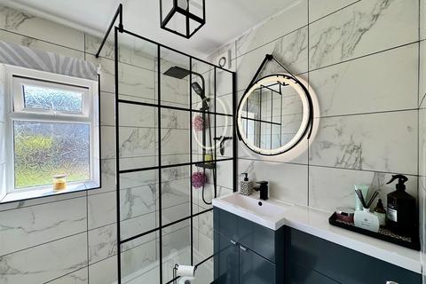 3 bedroom semi-detached house for sale, Pontey Mount, Waterloo, Huddersfield, HD5 8RE