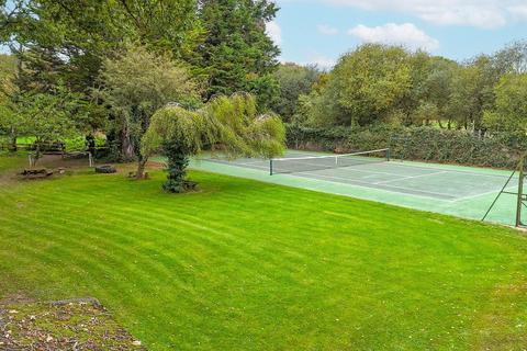7 bedroom cottage for sale, Crabbswood Lane, Sway, Lymington, SO41