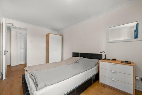 2 bedroom flat for sale, Meridian Place, London, E14