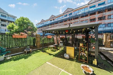 2 bedroom flat for sale, Lisson Grove, London, NW8