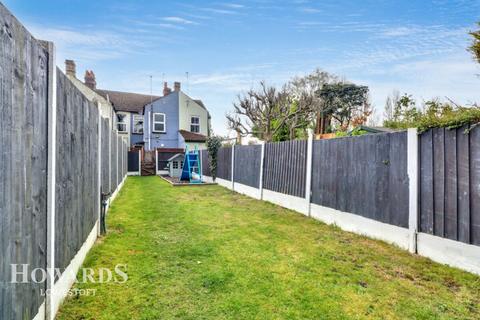 2 bedroom terraced house for sale, School Road, Lowestoft