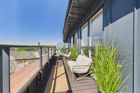 2 bedroom penthouse for sale, The Penthouse, Old Coleham Court, Shrewsbury