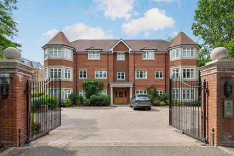 2 bedroom apartment for sale, Queens Road, Weybridge, KT13