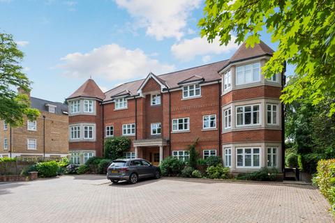 2 bedroom apartment for sale, Queens Road, Weybridge, KT13