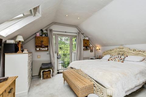 6 bedroom detached house for sale, Peeks Brook Lane, Horley, Surrey, RH6