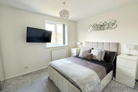 2 bedroom semi-detached house for sale, Meadowsweet Road, Hamilton, Leicester, LE5